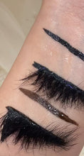 Load and play video in Gallery viewer, Magic Eyeliner (waterproof)