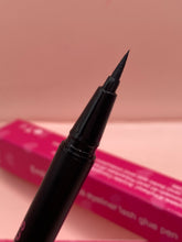 Load image into Gallery viewer, Magic Eyeliner (waterproof)