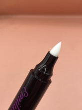 Load image into Gallery viewer, Stamp eyeliner with eraser pen