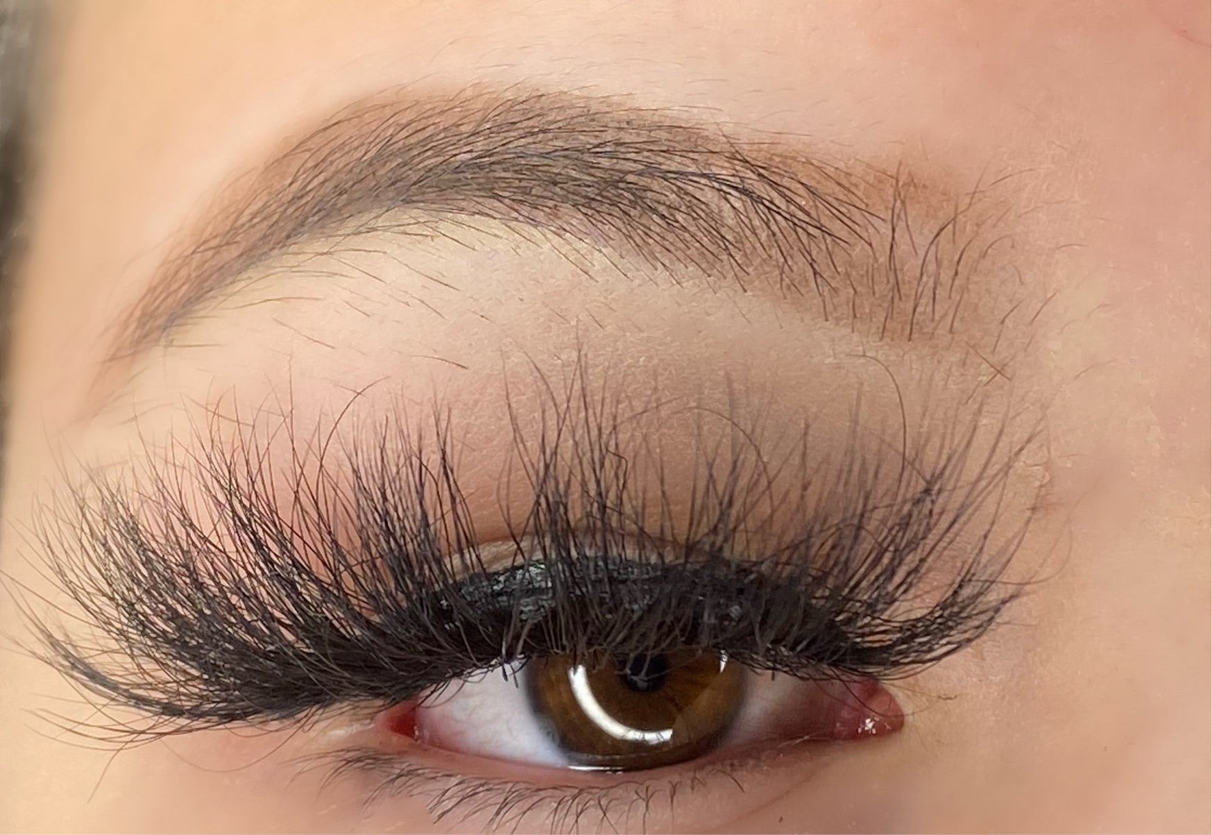 Hematite 25mm lashes